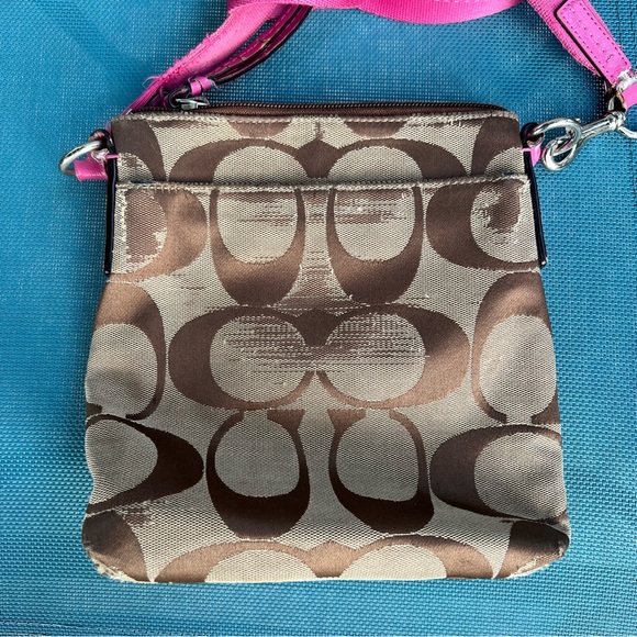 ‼️SOLD‼️Coach Crossbody Bag - Picture 4 of 5